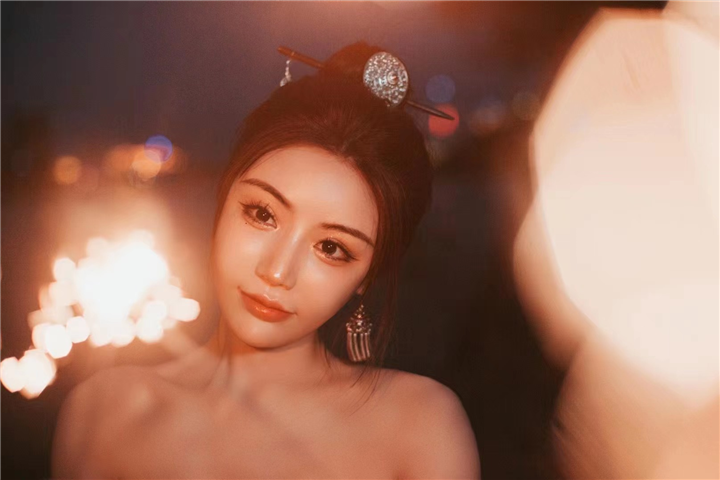 詹娜芝