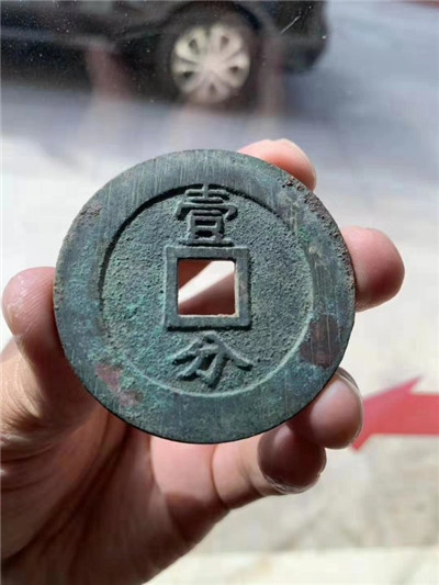 昆明黄金玉石首饰回收，收购茅台酒 