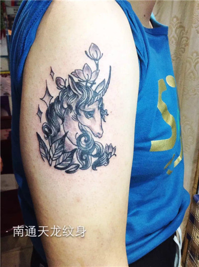 南通纹身店哪里比较好_普通小纹身多少钱一个 