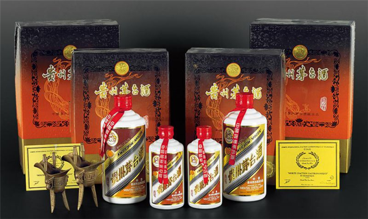 姜山回收名烟名酒、茅台、五粮液 
