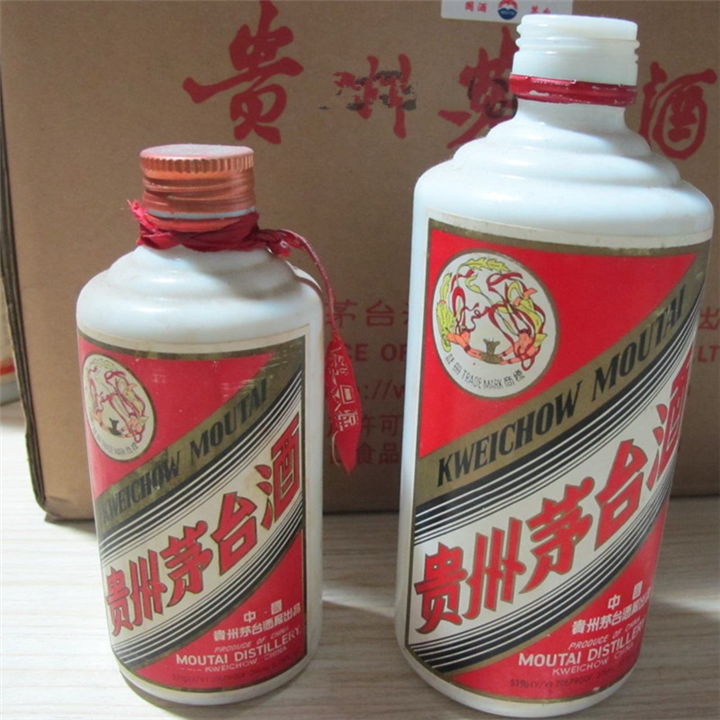 深圳茅台酒瓶回收深圳茅台空瓶子回收