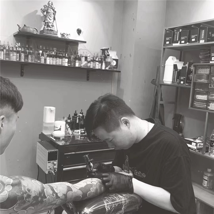 绍兴柯桥附近哪里有可以洗纹身的店