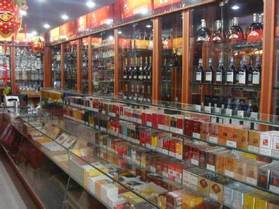 深圳回收烟酒（深圳名烟回收，深圳中华烟回收）烟酒回收 