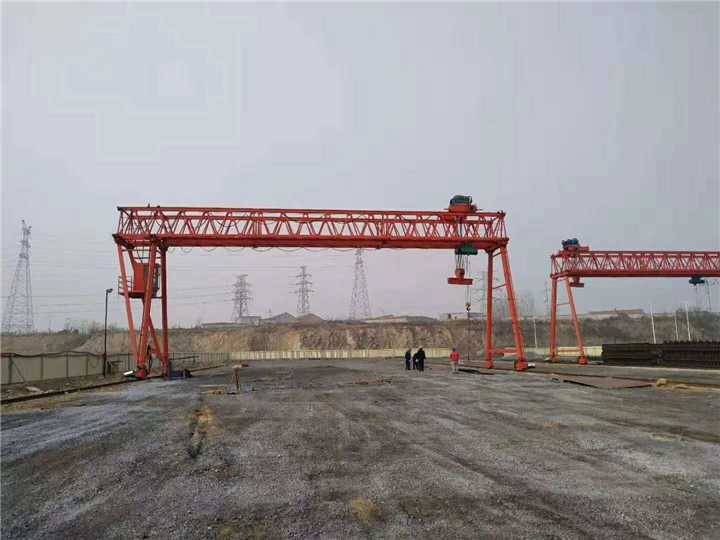 湖南株洲龙门吊厂家起重机安全防护措施 