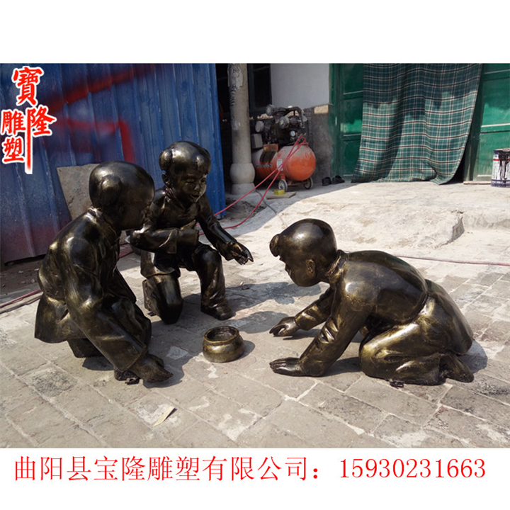 老北京文化童趣玩耍雕塑小孩斗蛐蛐人物雕塑
