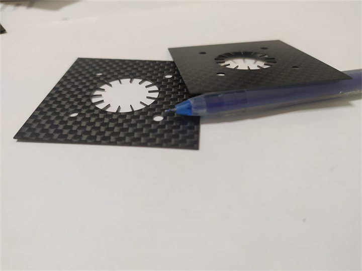 碳纤维板激光打孔碳纤维航模配件激光雕刻加工