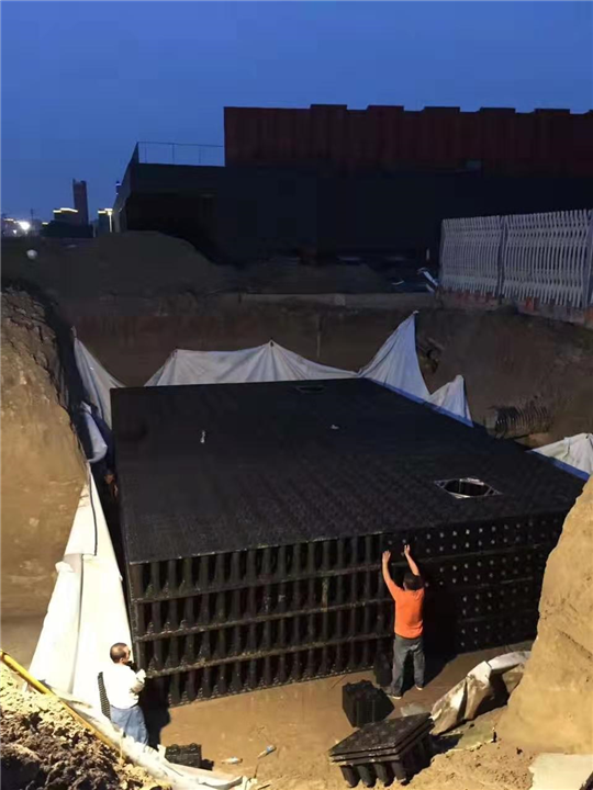 中南山锦花城雨水收集安装