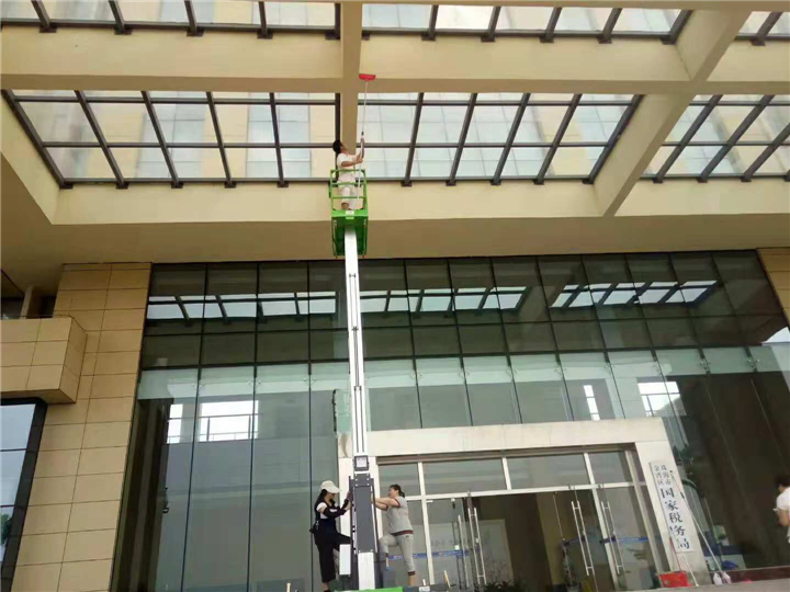 珠海外墙清洁_珠海保洁开荒 