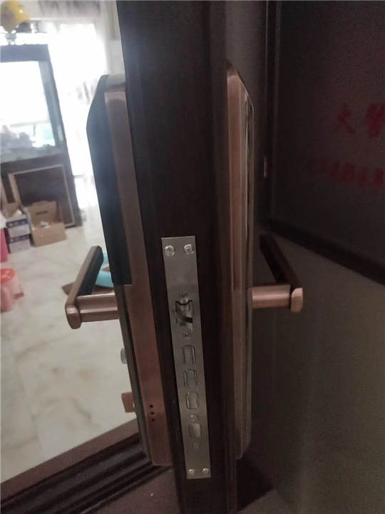 济南市中比亚迪车钥匙全丢在哪里配