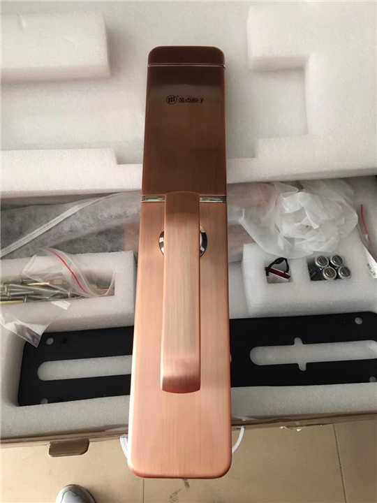 如皋玻璃门挂锁钥匙丢了打什么电话
