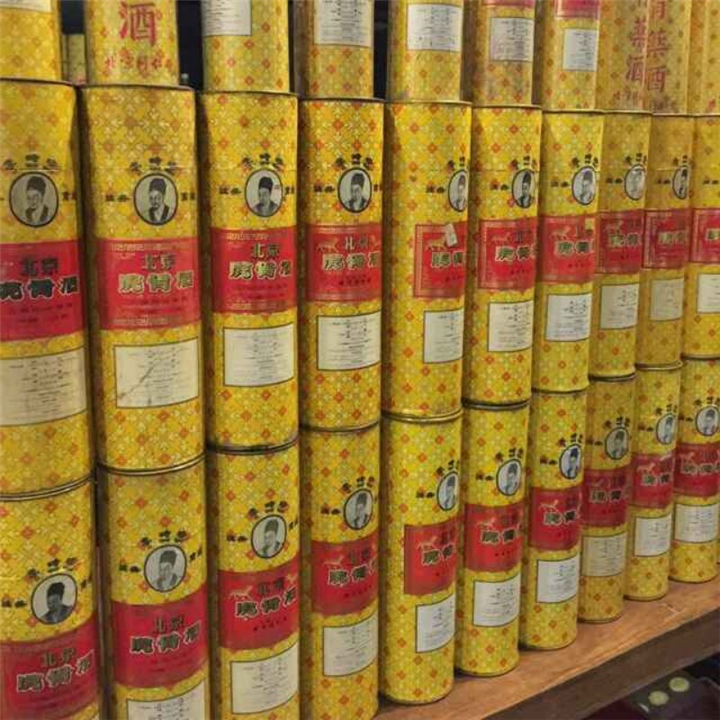 郑州回收烟酒！郑州烟酒回收 