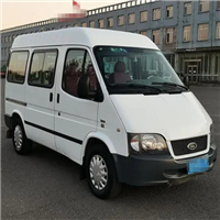 新疆旅游租车