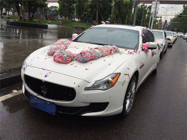 成都婚庆用车租赁价格