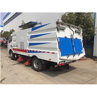 东风多利卡8吨扫路车 