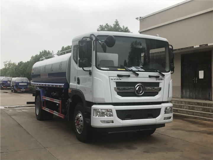 绵阳D915吨洒水车制造商 