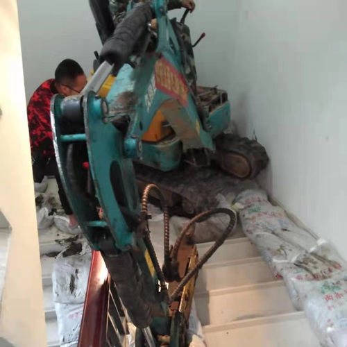 都江堰小挖机出租 