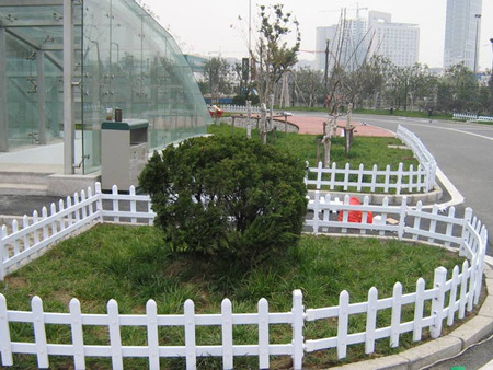 山东PVC护栏厂家
