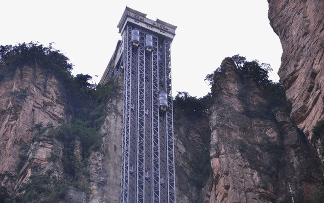 张家界百龙天梯景区介绍