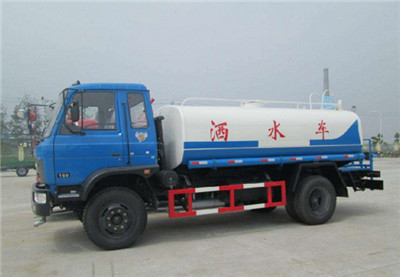 河南洒水车供应