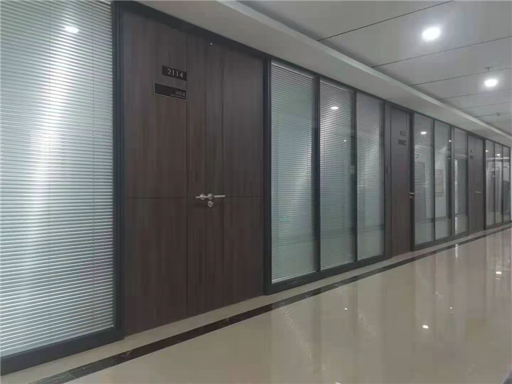 玻璃隔断