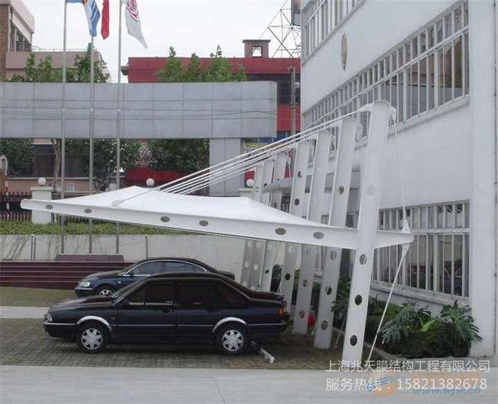 膜结构汽车棚价格 