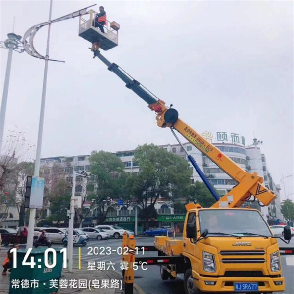 常德高空车路灯维修