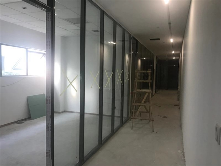 温州百叶隔断的挑选及其安装方式的简介 