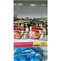 早餐速食面开味辣牛肉汤面 