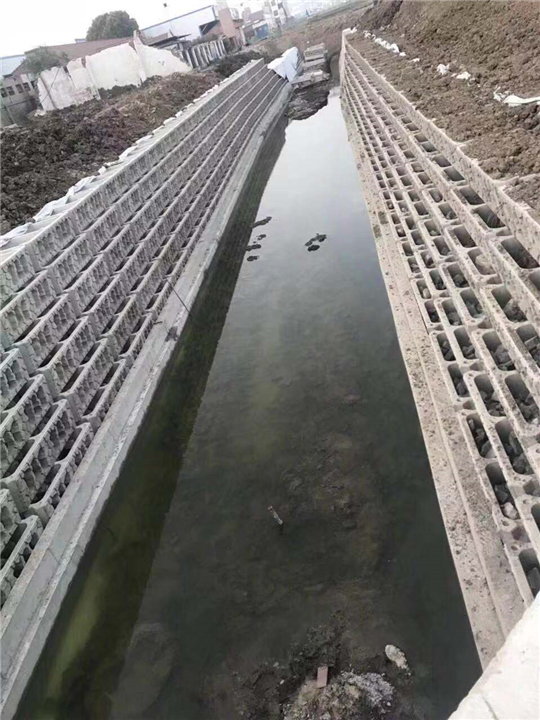 吉林河道护坡 