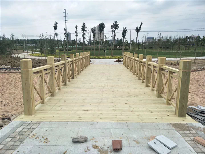 南阳防腐木栈道