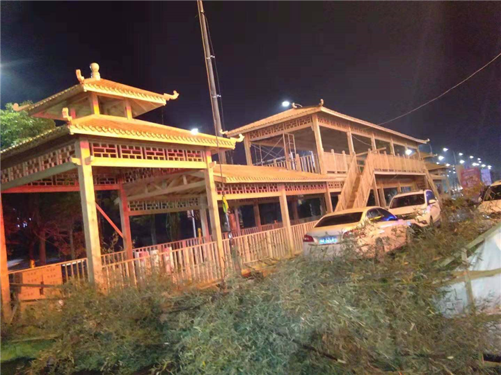 南阳防腐木长廊