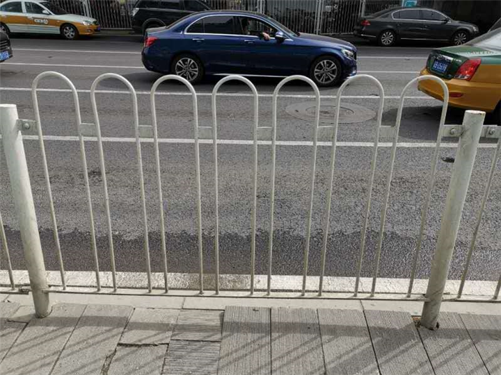 江苏护栏网生产厂家