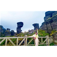 贵州旅游包车-梵净山