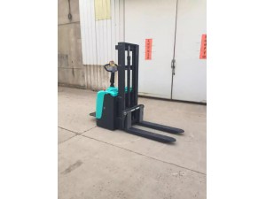 新疆全电动搬运车 
