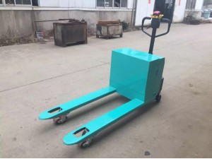 新疆半电动搬运叉车 