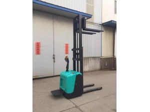 新疆全电动搬运车 