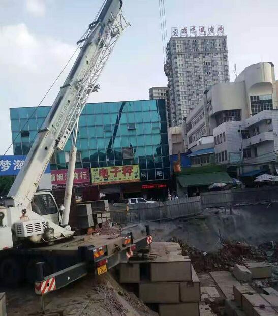 钦州吊车出租电话