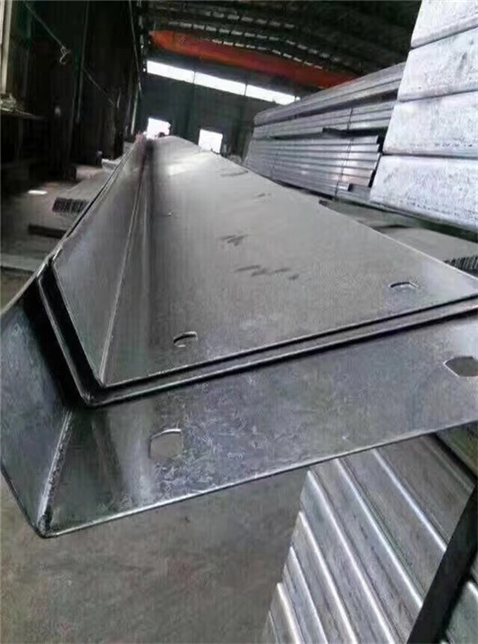 新疆C型钢厂家 