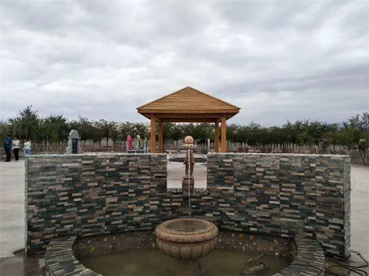 乌鲁木齐福寿家园墓地 