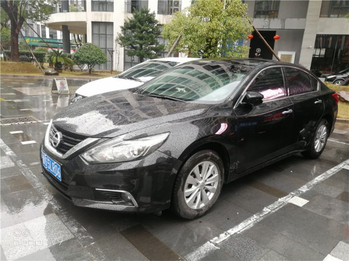 义乌包车(尼桑天赖)共享汽车可以随便停吗 