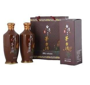 玉山陈年茅台酒 
