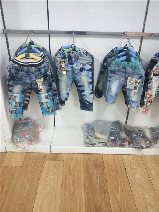 服装 