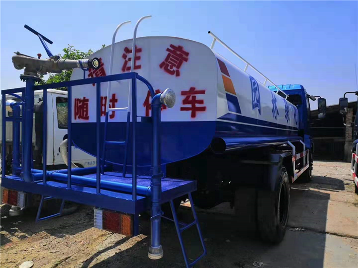 佛山园林绿化洒水车定做厂家 