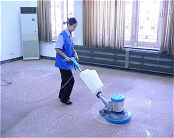 广安保洁高空作业需要注意事项