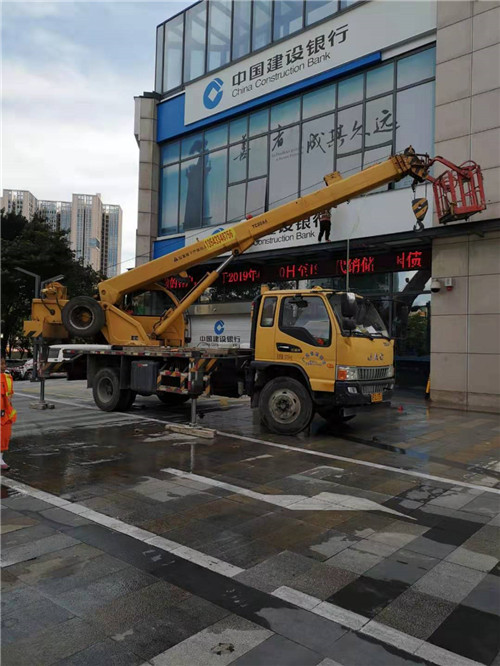 龙华吊车出租