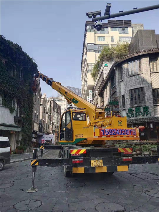 宁波吊车出租电话 