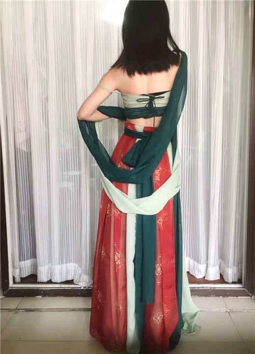 成都服装培训学校学员作品汉元素连衣裙 