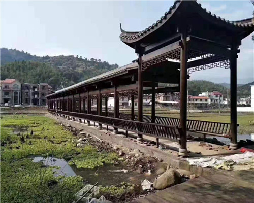 青岛防腐木长廊厂家