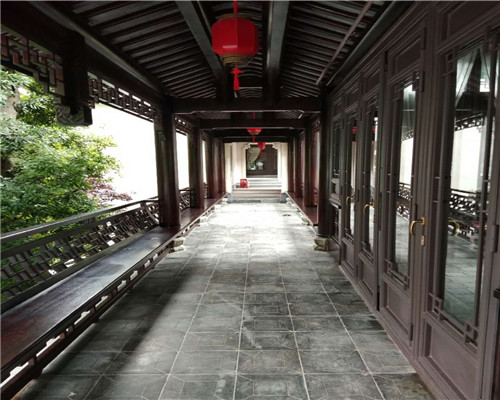 青岛防腐木长廊
