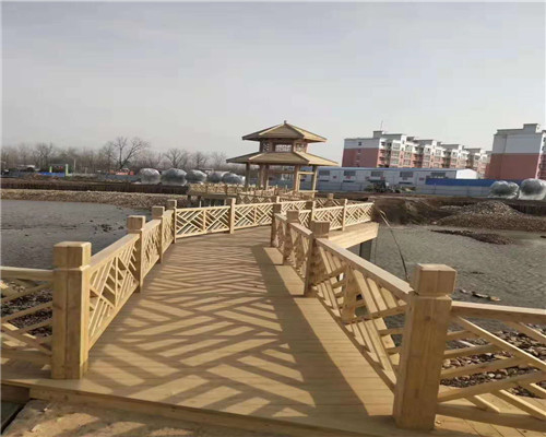 青岛防腐木护栏5